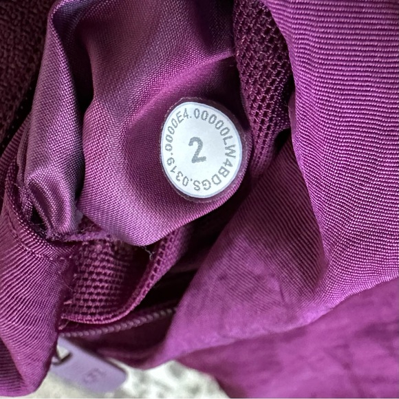 Lululemon Non-Stop Bomber *Reversible in Marvel - Picture 11 of 14